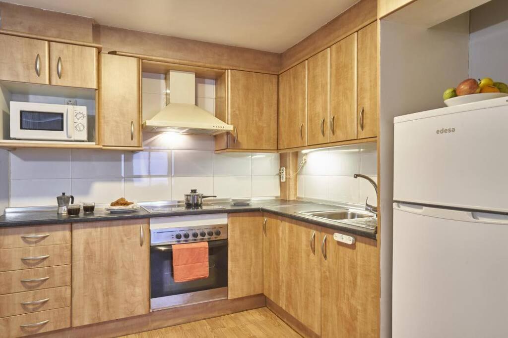 Bebarceloner Sant Andreu Apartments - 1 Bedroom Exterior foto